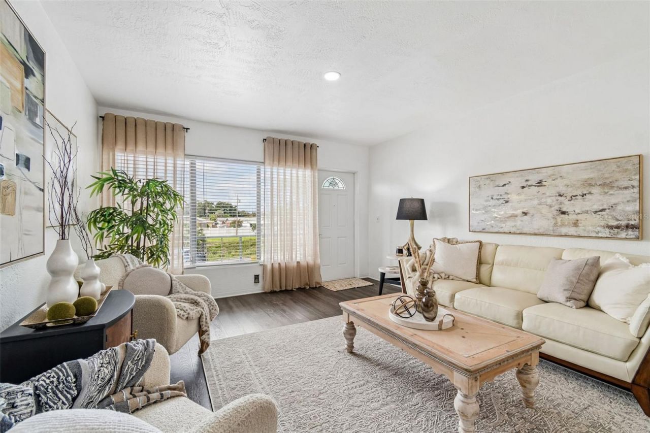 5861 42nd Terrace N, Unit 1712, Kenneth City, FL 33709 Photo