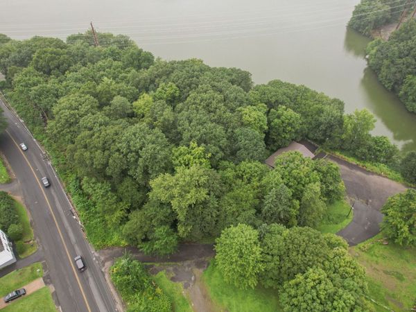 Lakewood , Waterbury, CT 06701