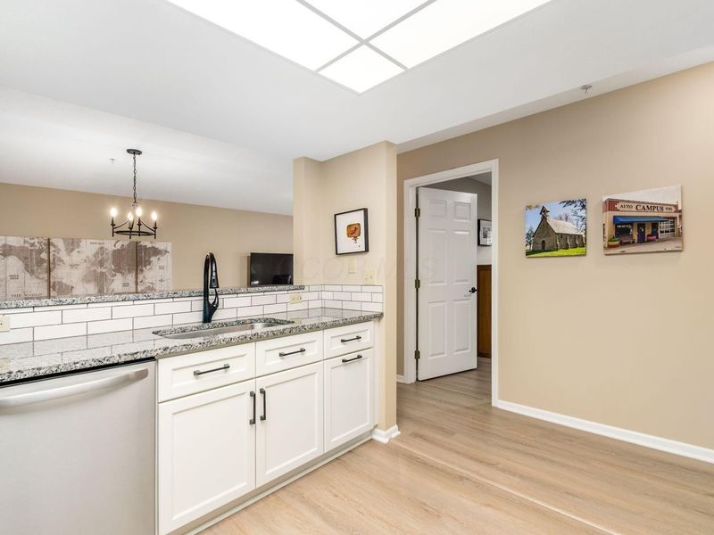 5935 N High Street, Unit 304, Worthington, OH 43085 Photo 11