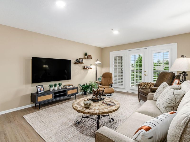 5935 N High Street, Unit 304, Worthington, OH 43085 Photo 3
