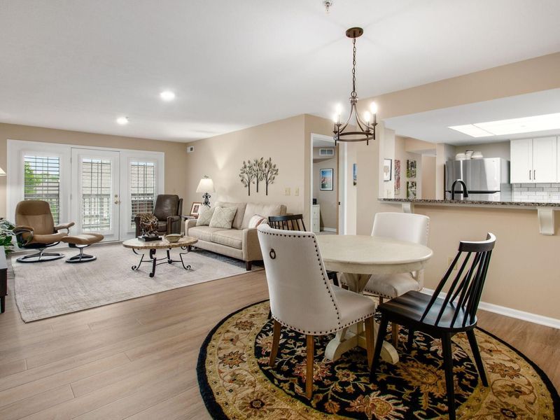 5935 N High Street, Unit 304, Worthington, OH 43085 Photo 5