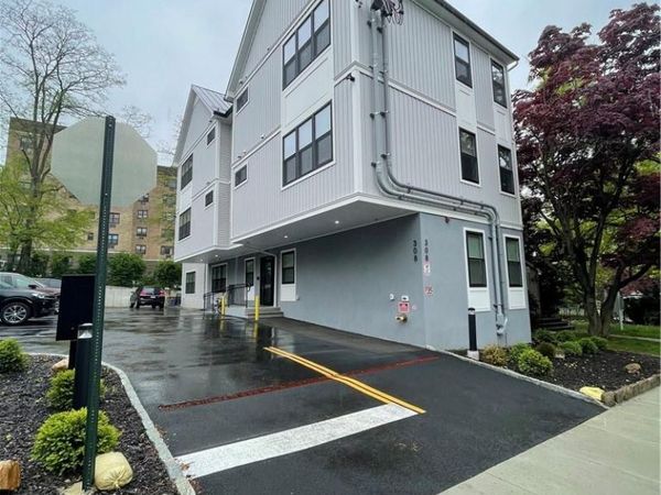 308 Battle Avenue, Unit 3, White Plains, NY 10606