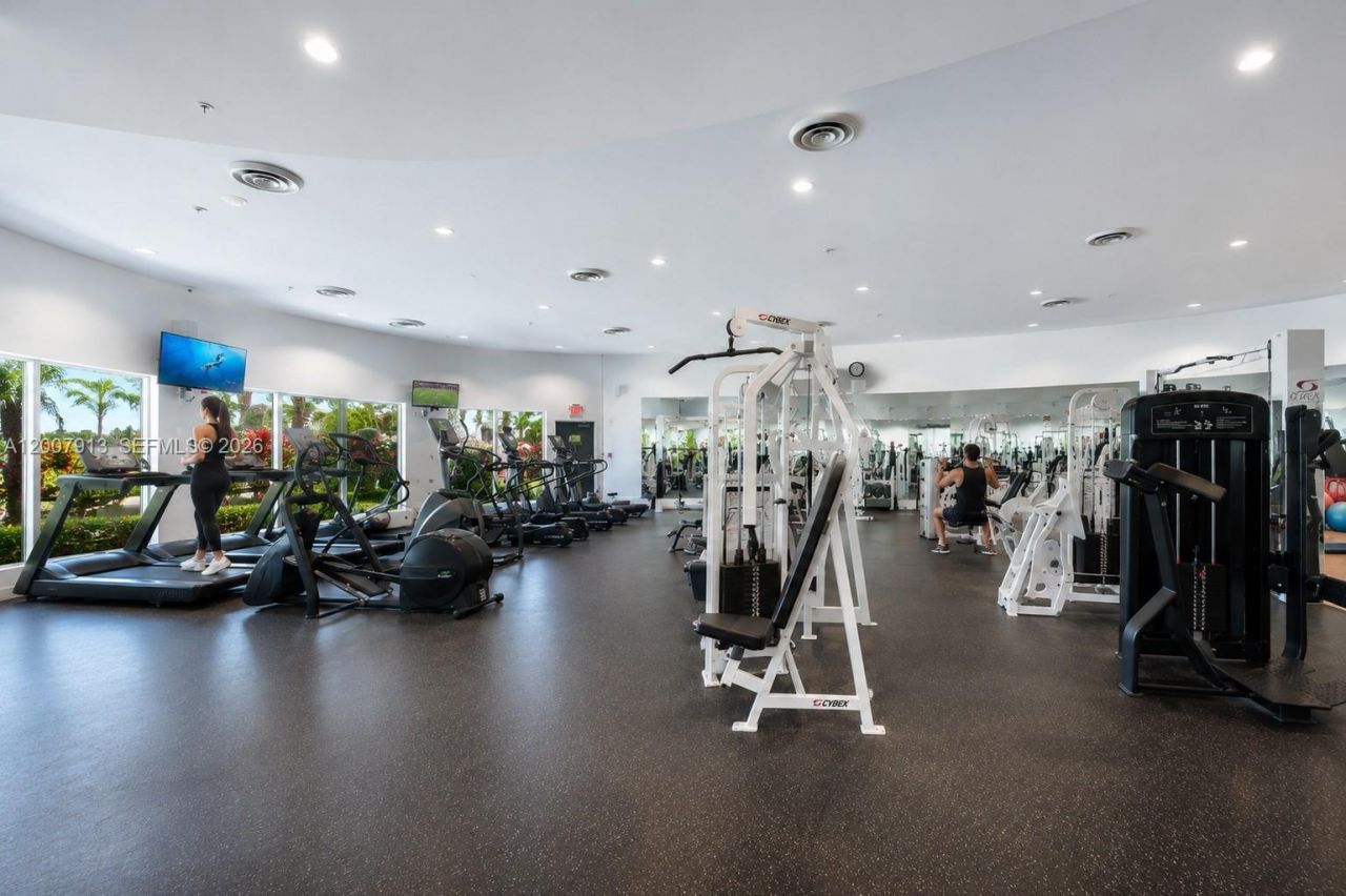 5600 Collins Ave , Unit 15B, Miami Beach, FL 33140 Photo