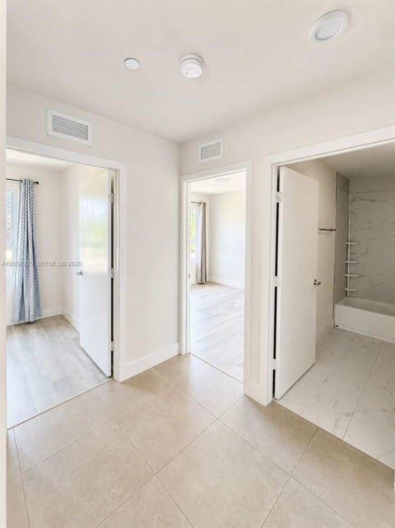 2505 NE 193rd St , Unit 4112, Miami, FL 33180 Photo