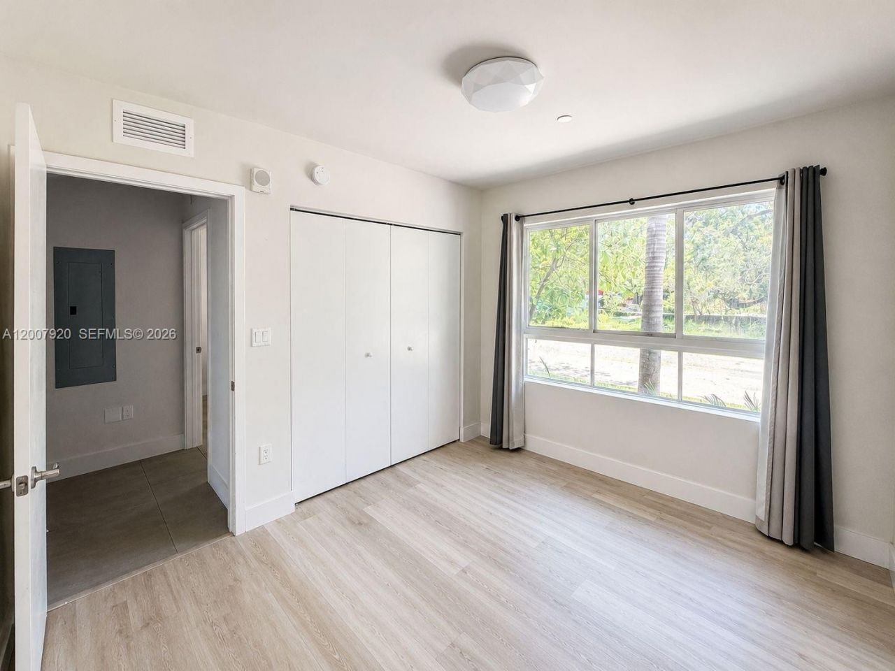 2505 NE 193rd St , Unit 4112, Miami, FL 33180 Photo