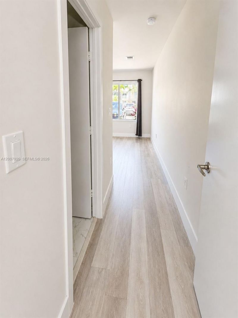 2505 NE 193rd St , Unit 4112, Miami, FL 33180 Photo
