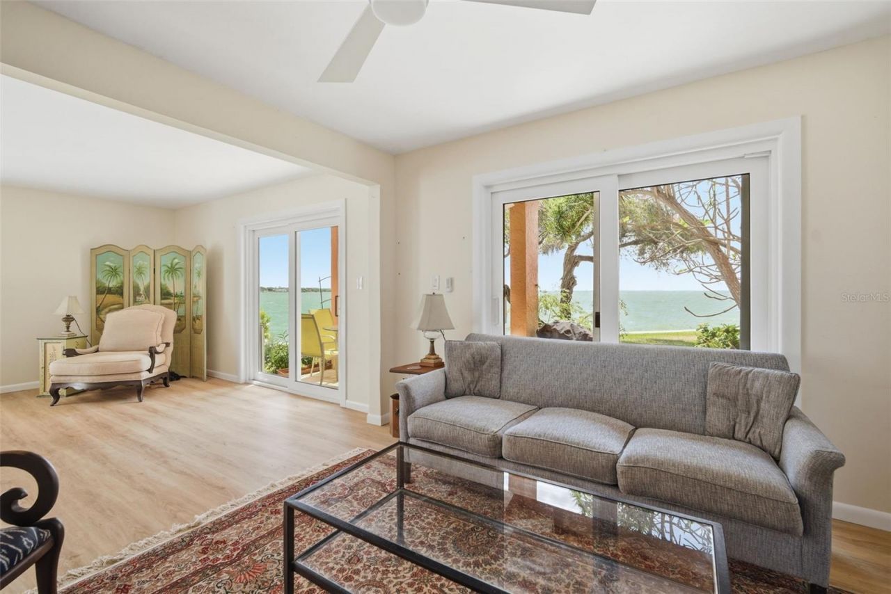 7400 Sunshine Skyway Lane S, Unit 121, Saint Petersburg, FL 33711 Photo