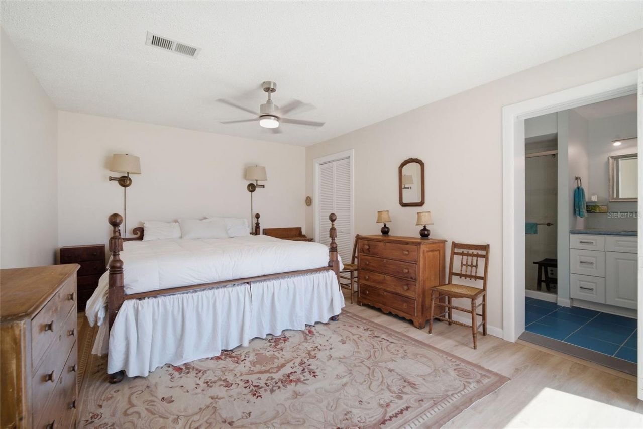 7400 Sunshine Skyway Lane S, Unit 121, Saint Petersburg, FL 33711 Photo