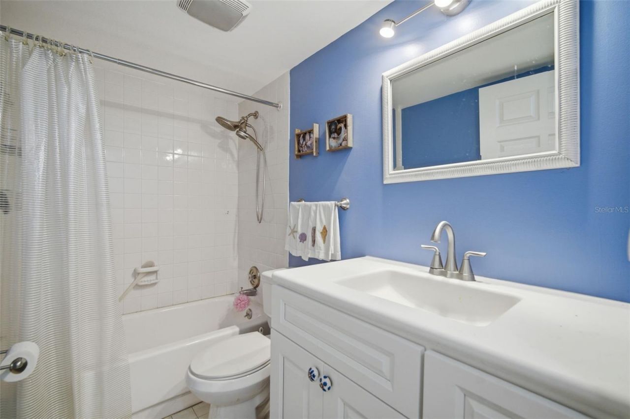7400 Sunshine Skyway Lane S, Unit 121, Saint Petersburg, FL 33711 Photo