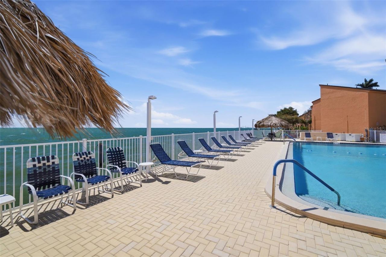 7400 Sunshine Skyway Lane S, Unit 121, Saint Petersburg, FL 33711 Photo