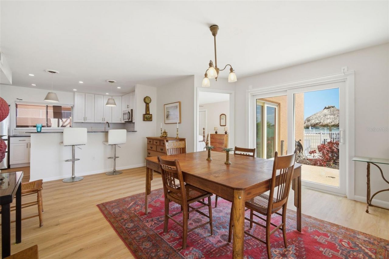 7400 Sunshine Skyway Lane S, Unit 121, Saint Petersburg, FL 33711 Photo