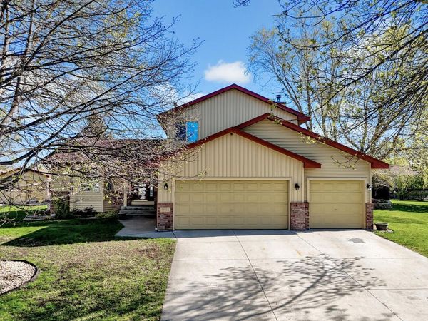 9161 N Kentucky Avenue N, Brooklyn Park, MN 55445