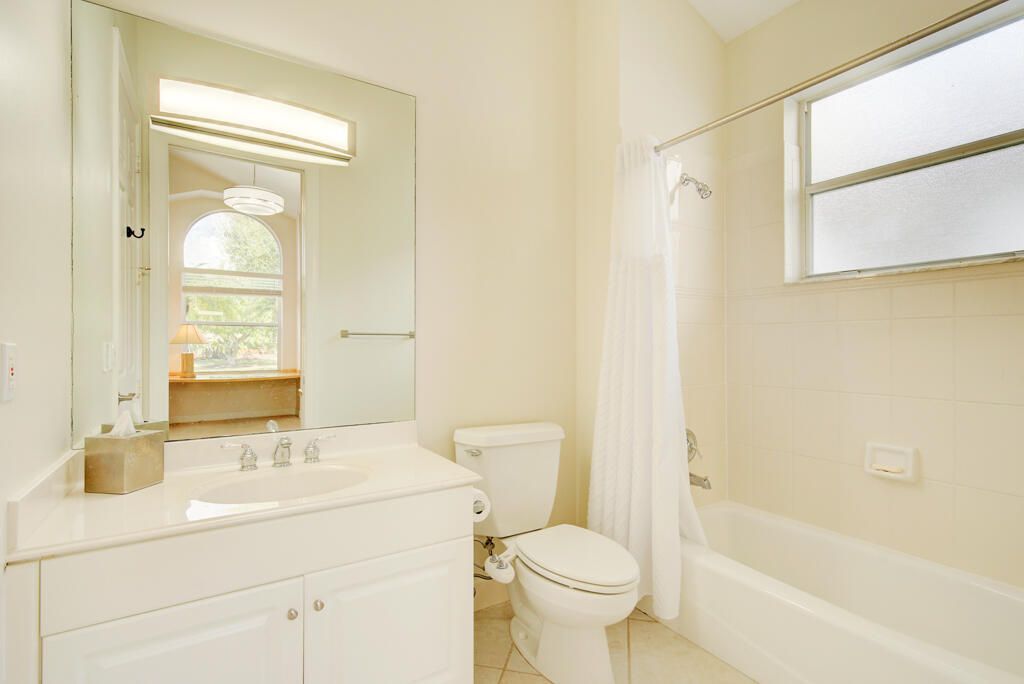 6646 Oakmont Way, West Palm Beach, FL 33412 Photo