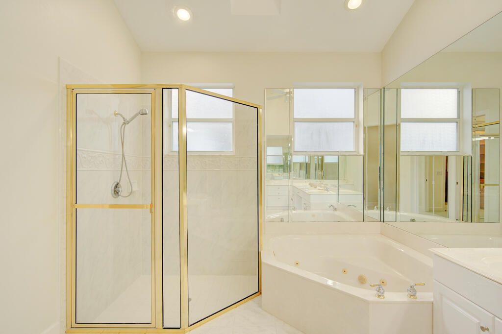 6646 Oakmont Way, West Palm Beach, FL 33412 Photo