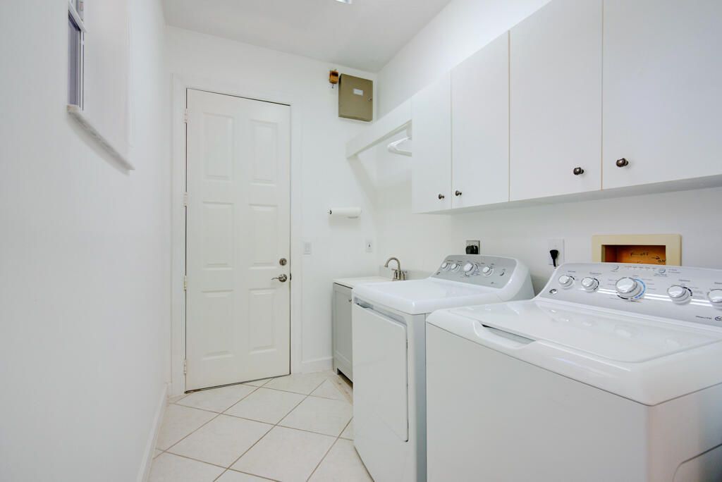 6646 Oakmont Way, West Palm Beach, FL 33412 Photo