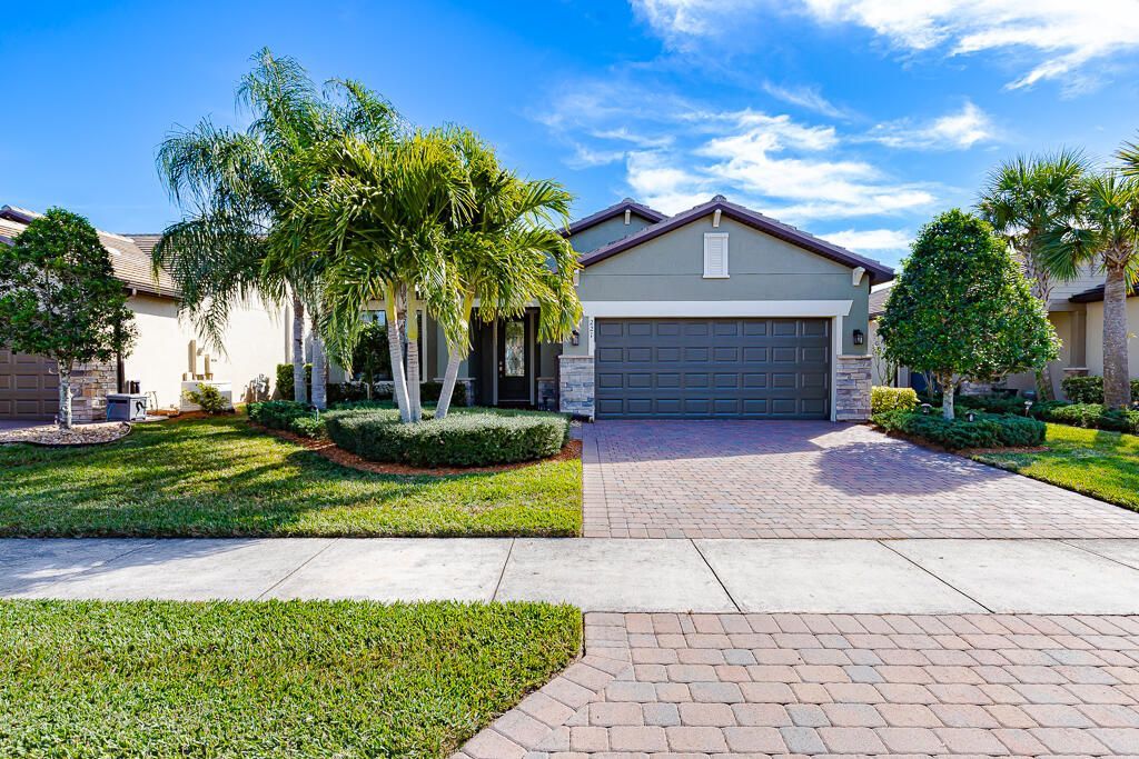 221 SE Longview Drive, Port Saint Lucie, FL 34984 Photo