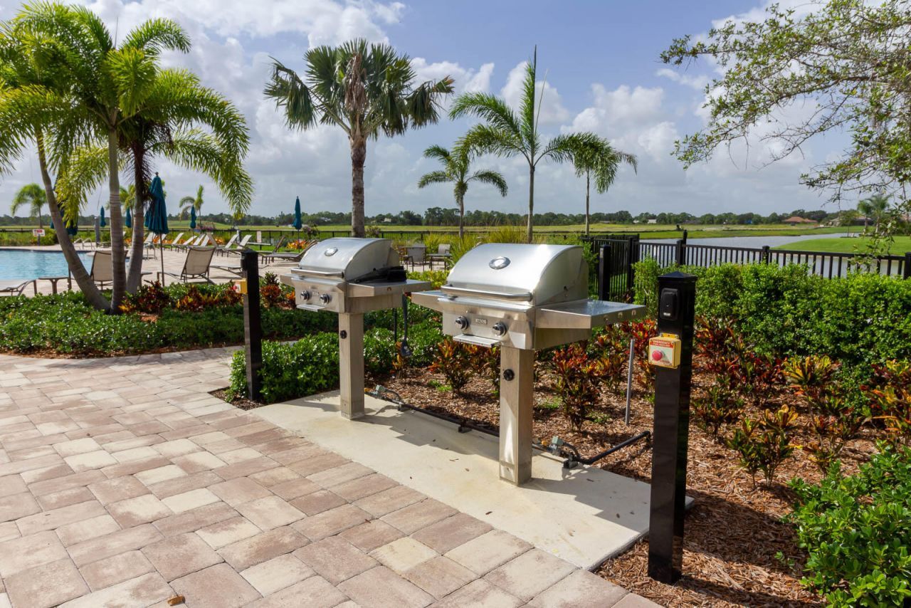 221 SE Longview Drive, Port Saint Lucie, FL 34984 Photo