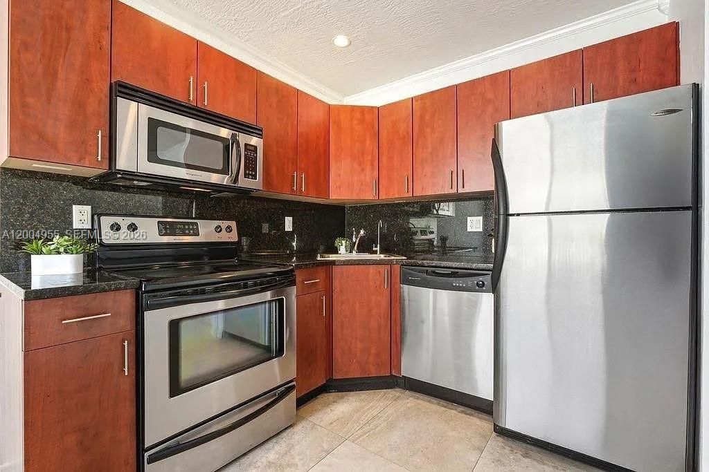 1856 NE 46th St, Unit F7, Fort Lauderdale, FL 33308 Photo