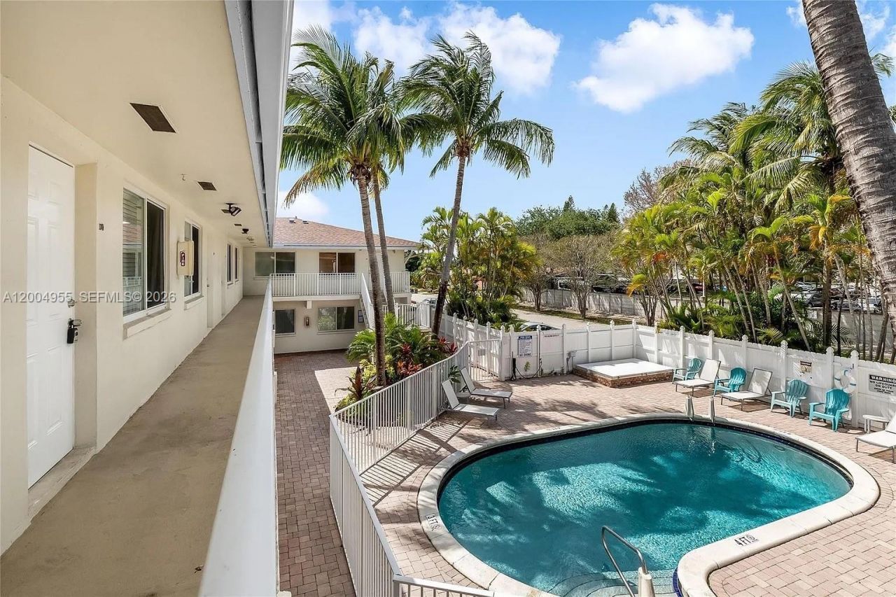 1856 NE 46th St, Unit F7, Fort Lauderdale, FL 33308 Photo