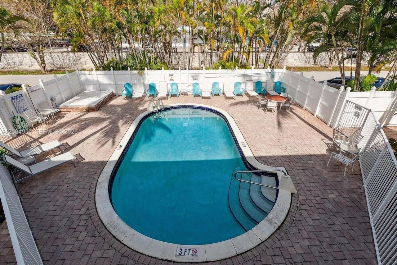 1856 NE 46th St, Unit F7, Fort Lauderdale, FL 33308 Photo