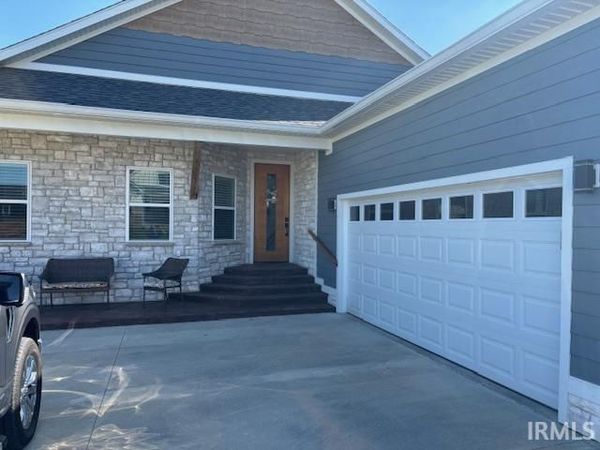 810 Spyglass Hill Drive, Bedford, IN 47421