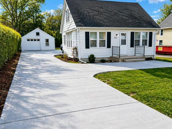 2833 S 128th STREET, New Berlin, WI 53151