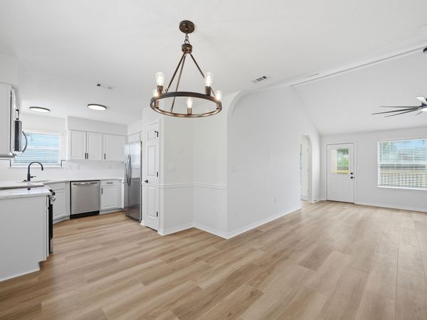 201 Westview Drive, Crestview, FL 32536