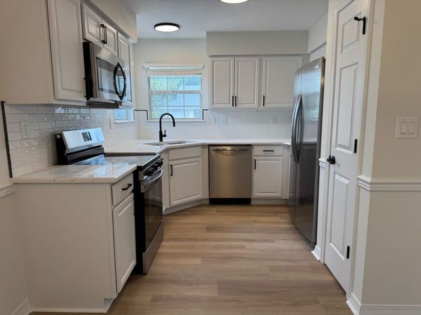 201 Westview Drive, Crestview, FL 32536