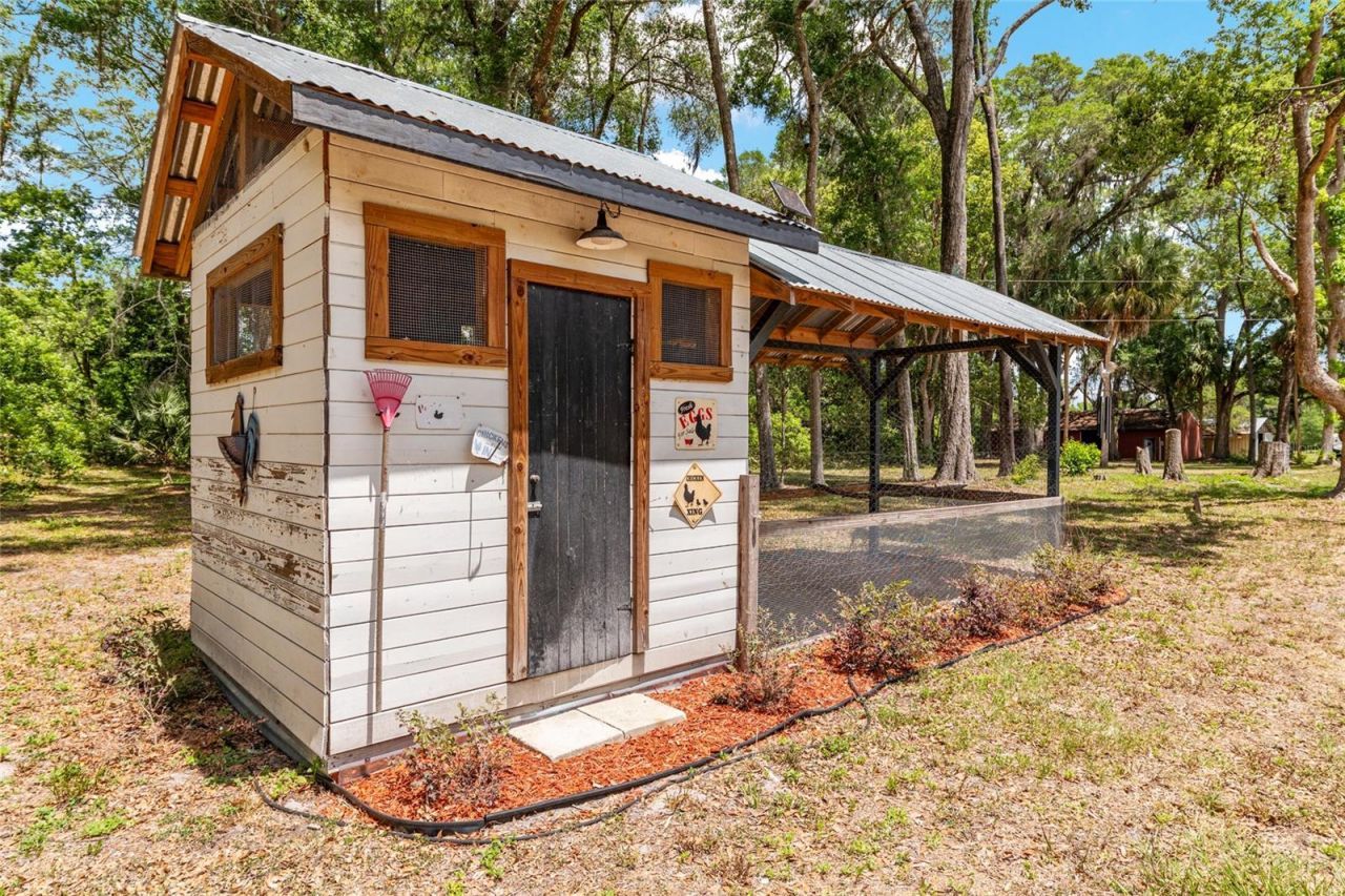19451 SE 2nd Street, Williston, FL 32696 Photo