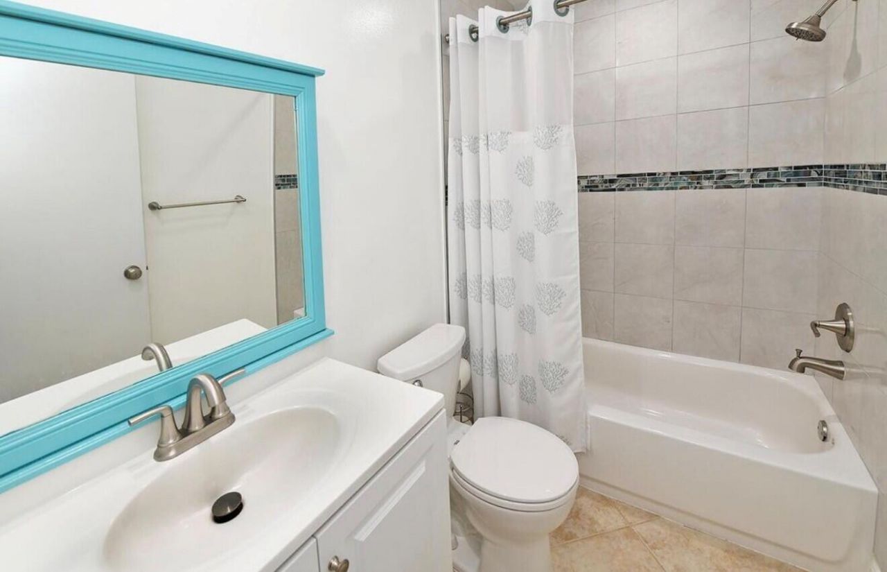 22088 Palms Way, Unit 204, Boca Raton, FL 33433 Photo