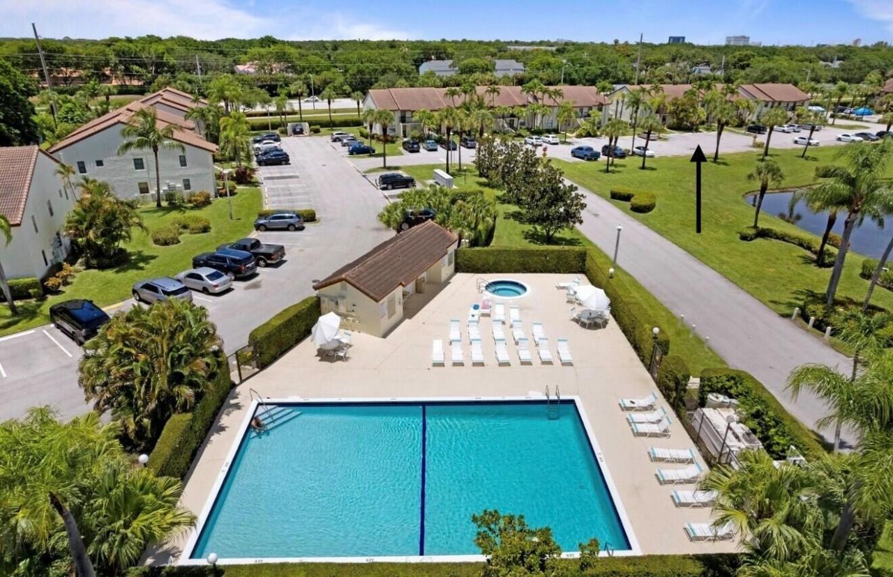 22088 Palms Way, Unit 204, Boca Raton, FL 33433 Photo