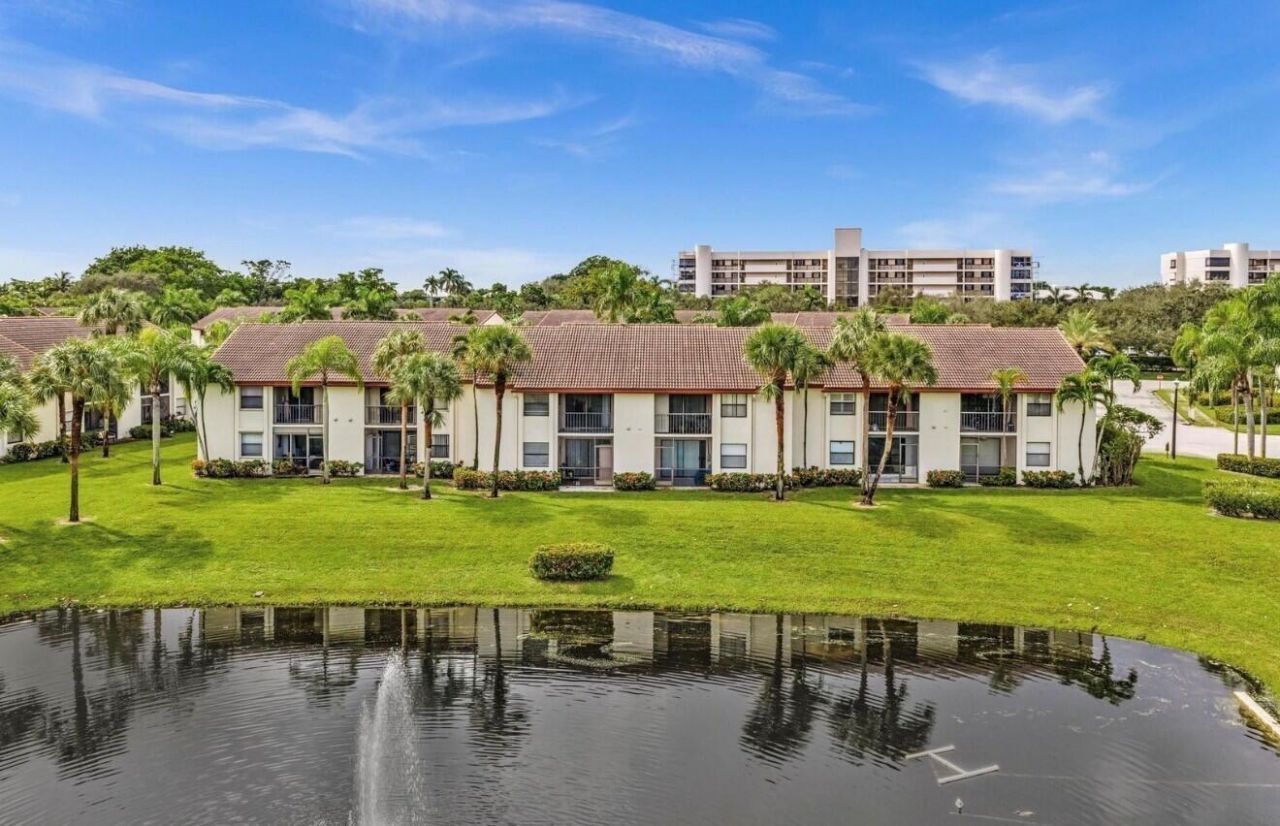 22088 Palms Way, Unit 204, Boca Raton, FL 33433 Photo