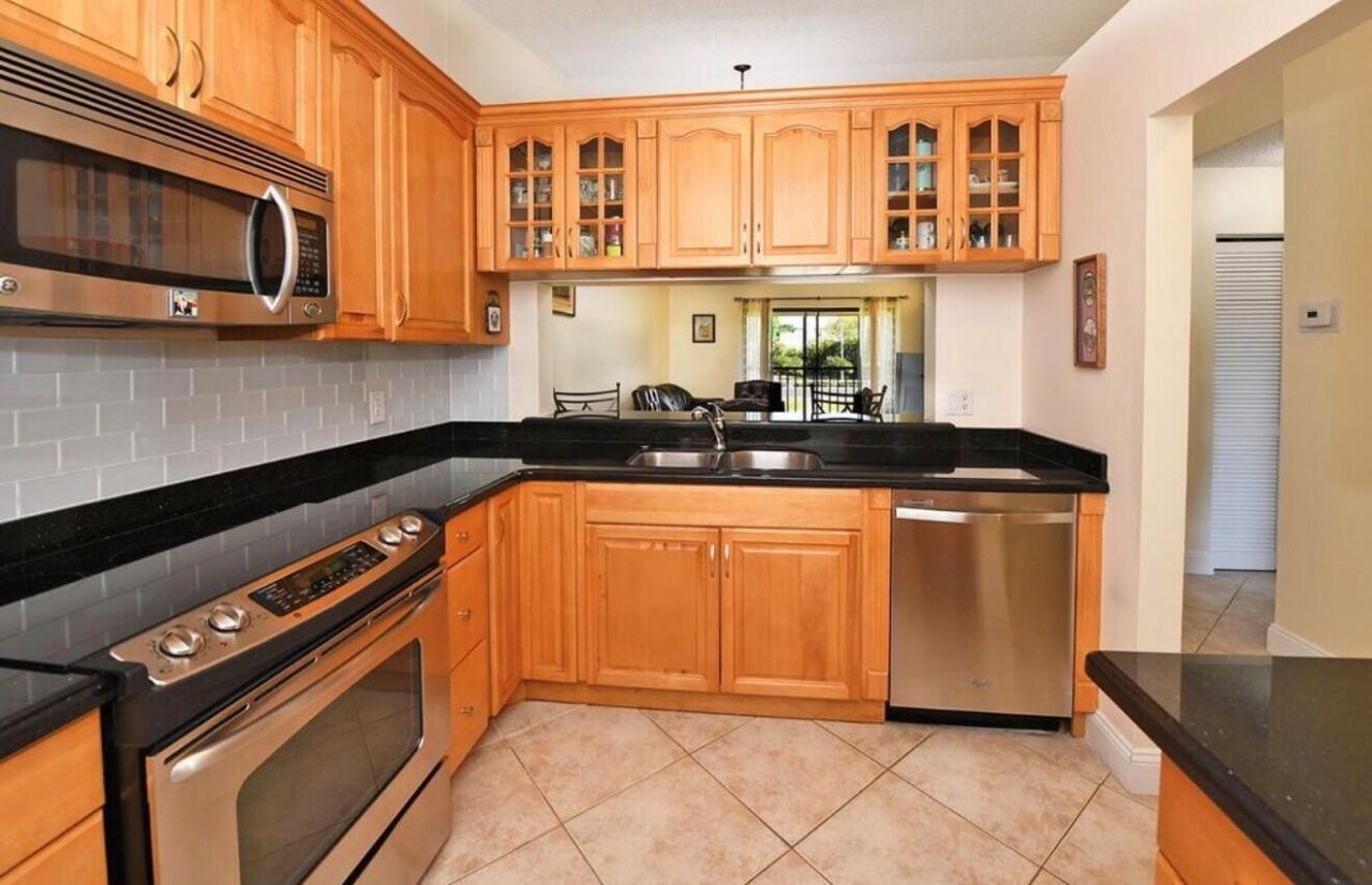 22088 Palms Way, Unit 204, Boca Raton, FL 33433 Photo