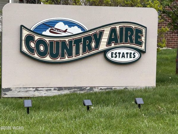 3680 Sky Hawk Drive, Lima, OH 45807