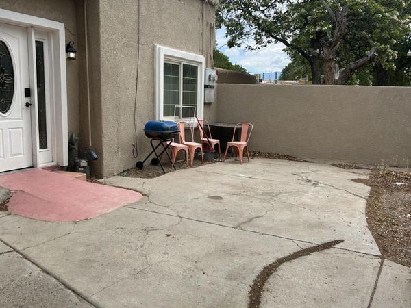 809 Cromwell Avenue SW, Albuquerque, NM 87102