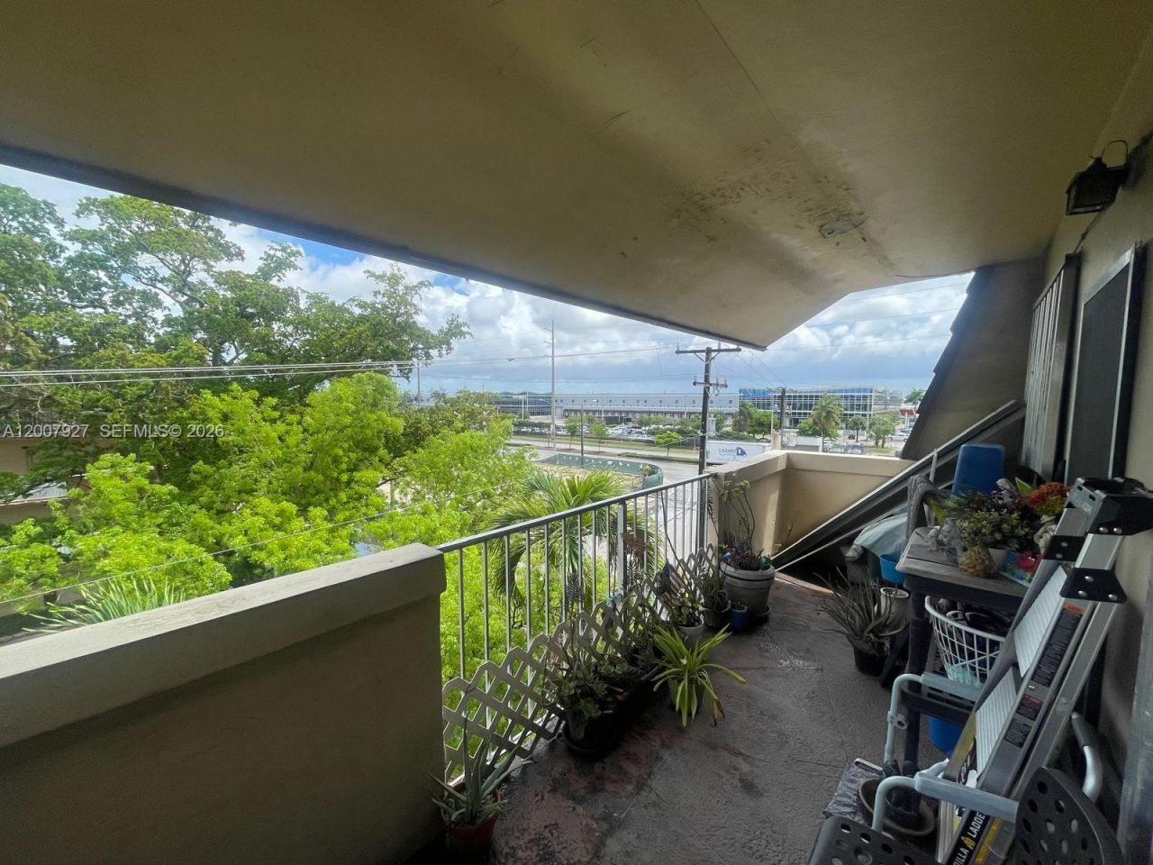 680 Miller Dr , Unit W401, Miami Springs, FL 33166 Photo