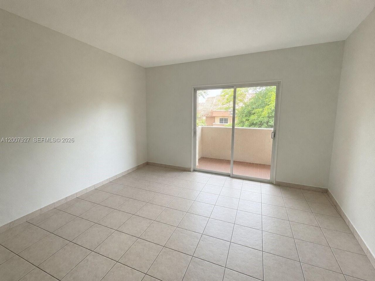 680 Miller Dr, Unit W401, Miami Springs, FL 33166 Photo