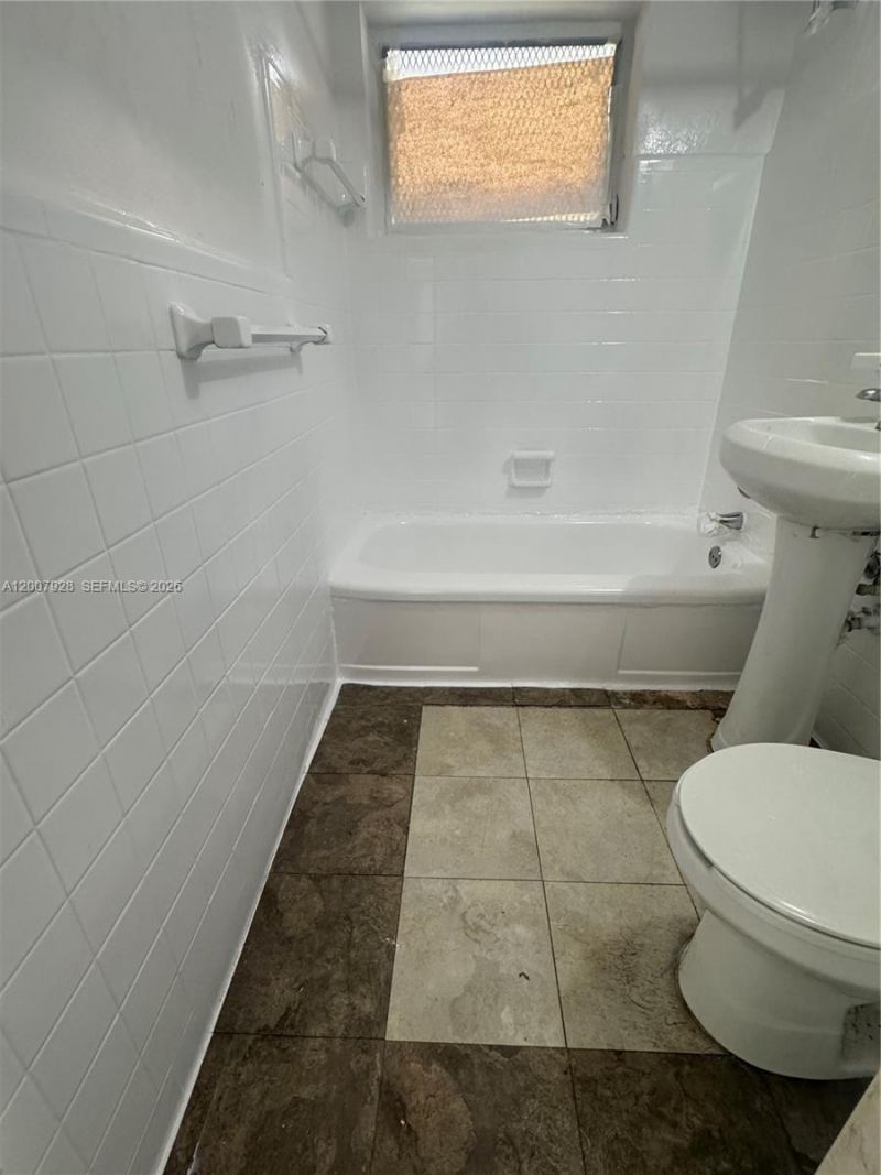 7300 Harding Ave , Unit 6, Miami Beach, FL 33141 Photo
