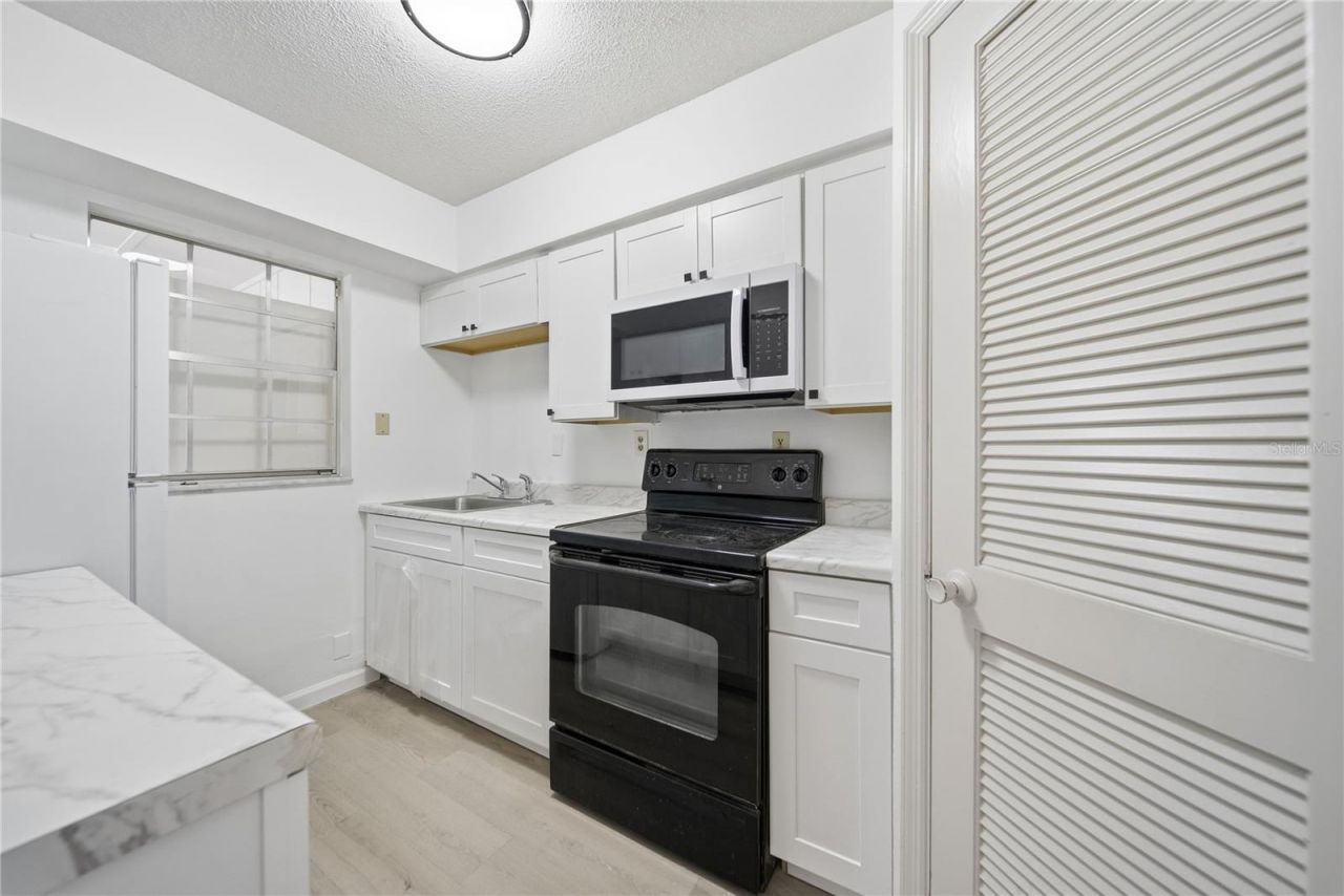 4507 9th Street W., Unit I3, Bradenton, FL 34207 Photo