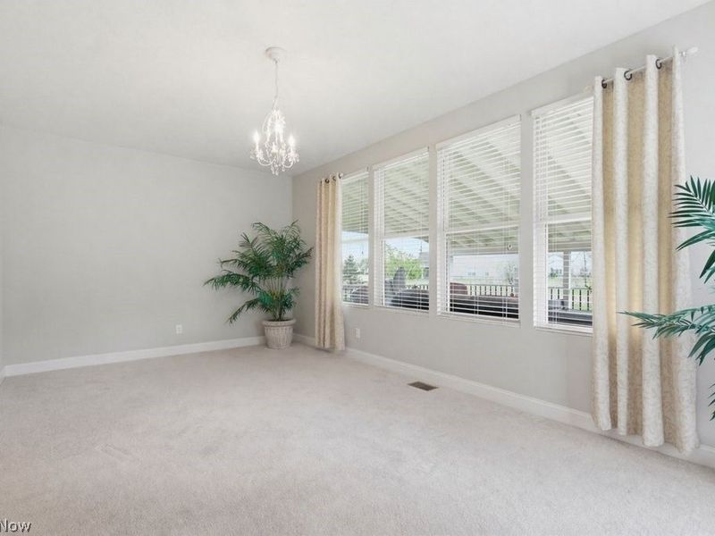 38475 Kingsbury Drive, North Ridgeville, OH 44039 Photo 18