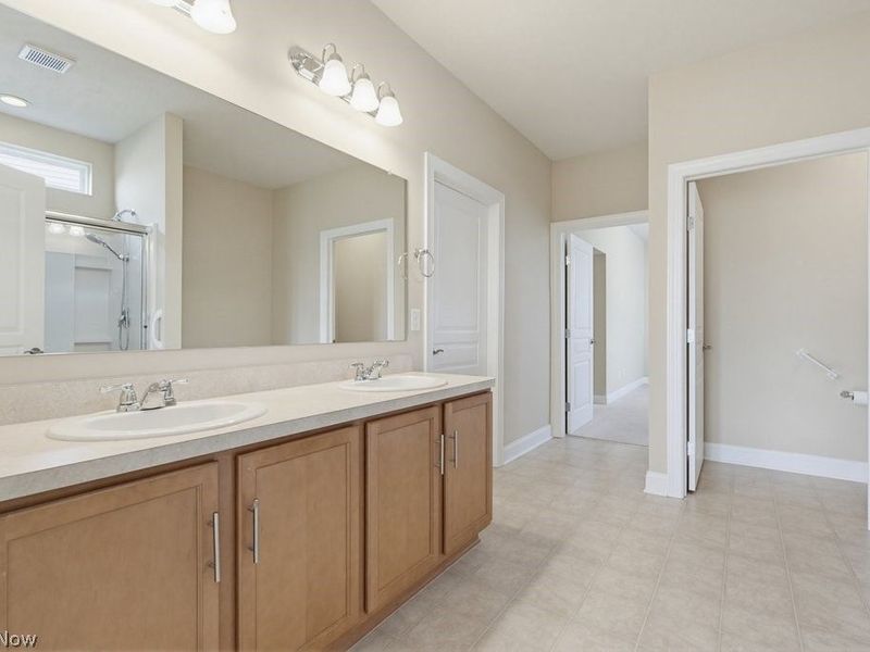 38475 Kingsbury Drive, North Ridgeville, OH 44039 Photo 22