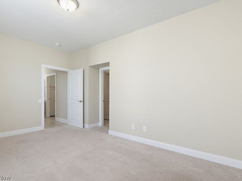 38475 Kingsbury Drive, North Ridgeville, OH 44039 Photo 32