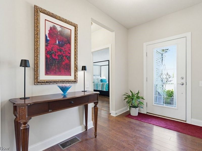 38475 Kingsbury Drive, North Ridgeville, OH 44039 Photo 4