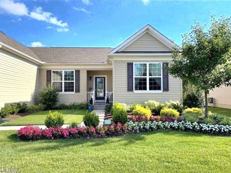 38475 Kingsbury Drive, North Ridgeville, OH 44039 Photo 4