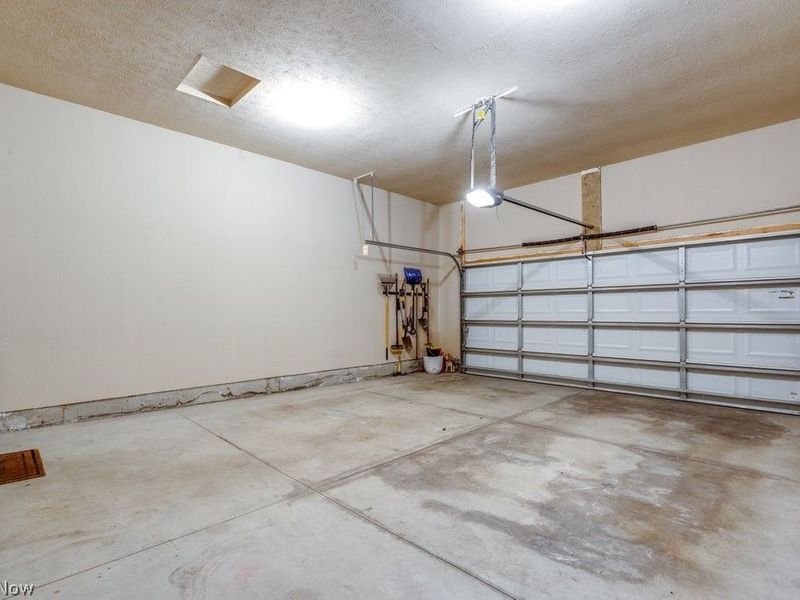 38475 Kingsbury Drive, North Ridgeville, OH 44039 Photo 43