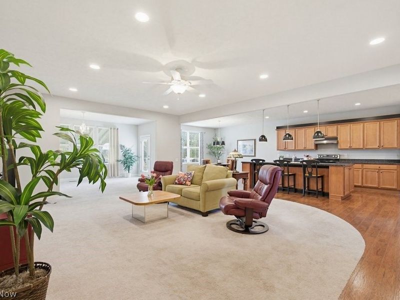 38475 Kingsbury Drive, North Ridgeville, OH 44039 Photo 8