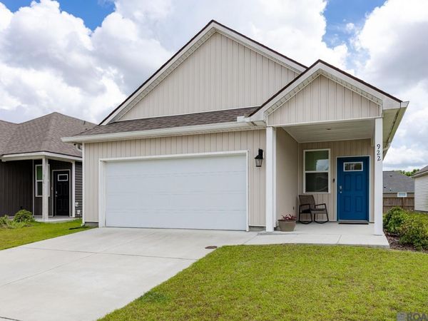 922 Drago Dr, Baton Rouge, LA 70820