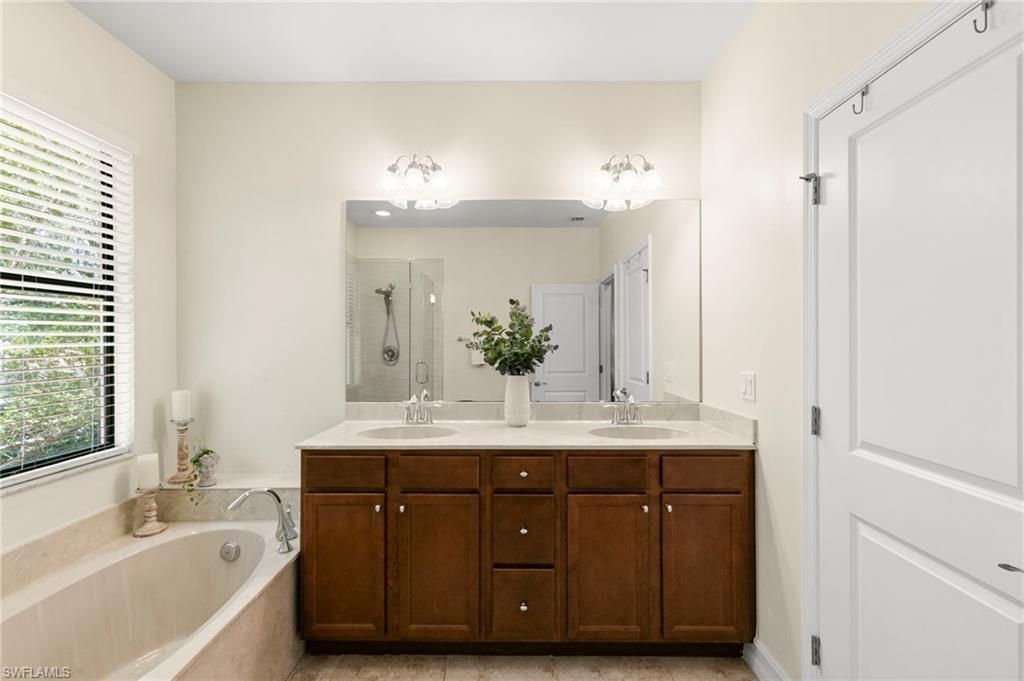 7797 Bristol Cir , Naples, FL 34120 Photo