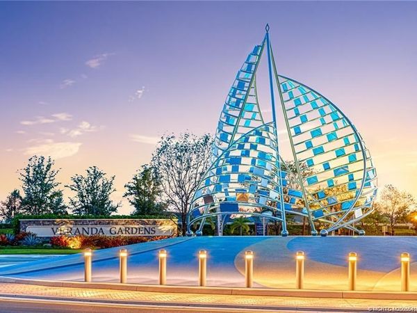 221 SE Longview Drive, Port St Lucie, FL 34984