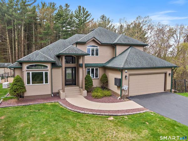 28 Blackmer Downs, Thompson, CT 06255